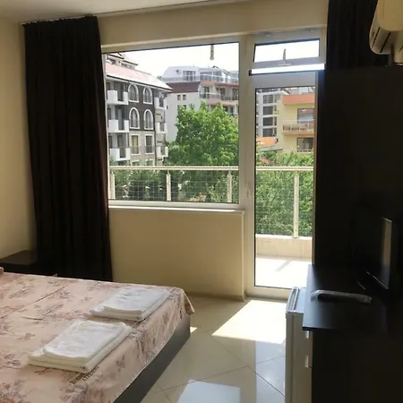 и анна Affittacamere 4*
